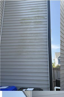 Siding Wash before cleaning